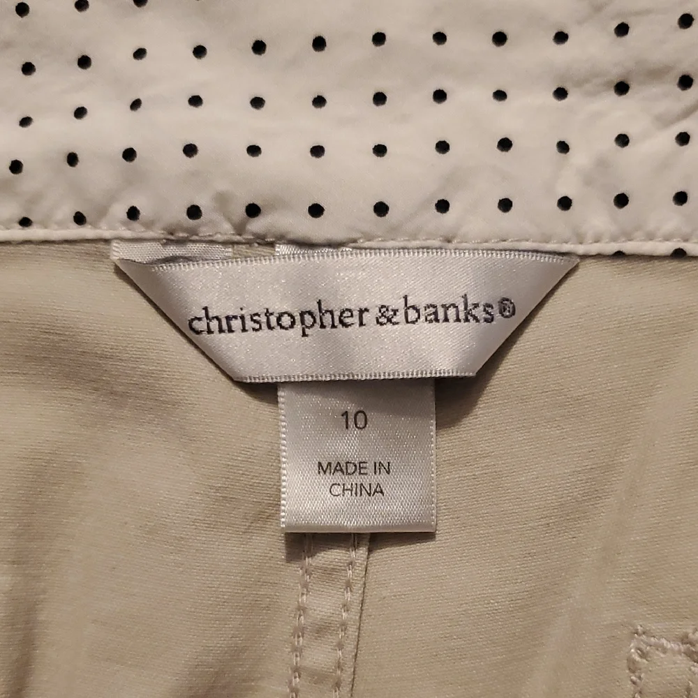 Christopher & Banks Color Tan Khaki  Capri Pants Women's SIZE 10 Stretch - Picture 2 of 11